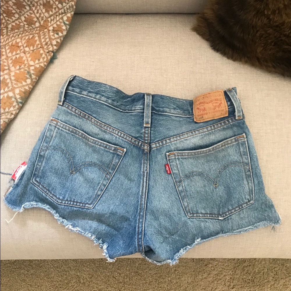 Levi’s cut off shorts